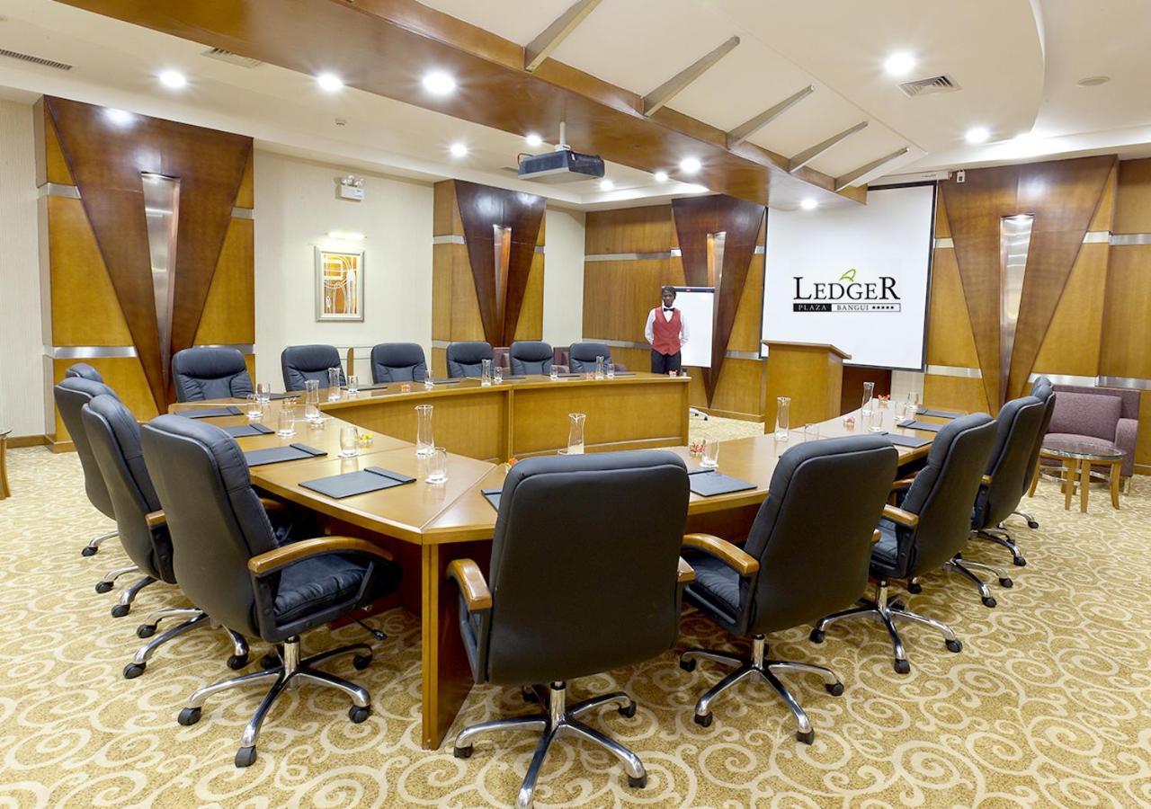Hotel Ledger Plaza Бангѝ Екстериор снимка