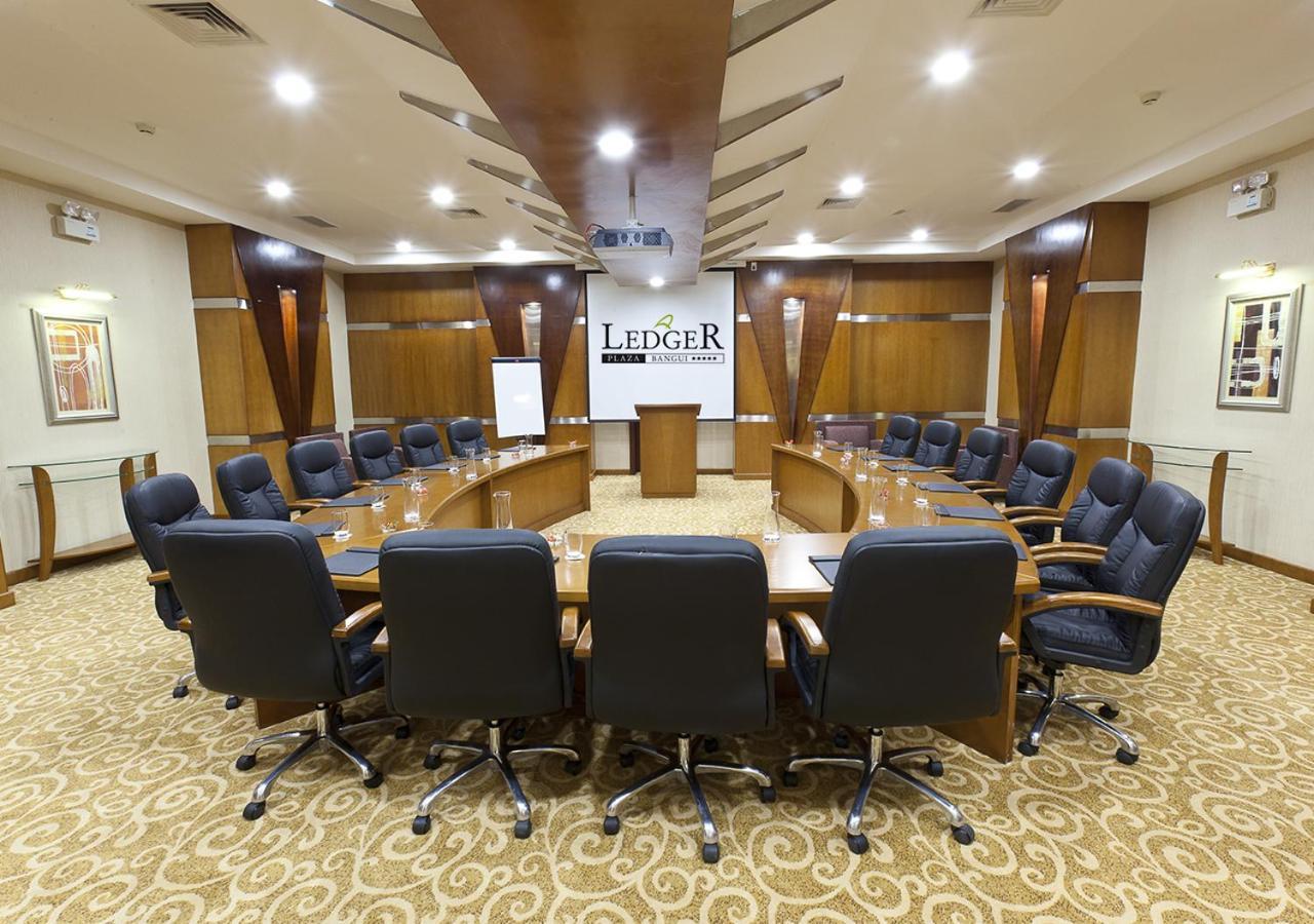 Hotel Ledger Plaza Бангѝ Екстериор снимка